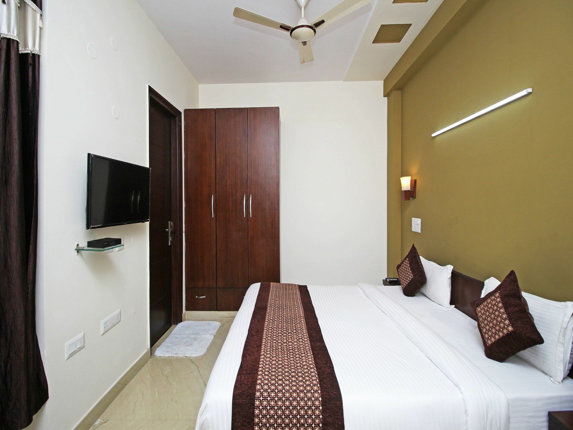 Fabhotel Mannat Residency Sec 52 Γκουργκάον Εξωτερικό φωτογραφία